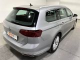 VW Passat bei Reisemobile.expert - Abbildung (3 / 15)