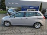Ford C-MAX bei Reisemobile.expert - Abbildung (2 / 15) Ford C-MAX bei Reisemobile.expert - Abbildung (2 / 15)