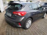 Ford Focus bei Reisemobile.expert - Abbildung (2 / 8)