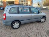 Opel Zafira bei Reisemobile.expert - Abbildung (4 / 13)