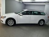 VW Passat bei Reisemobile.expert - Abbildung (3 / 15)