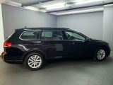 VW Passat bei Reisemobile.expert - Abbildung (3 / 15)