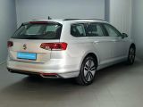 VW Passat bei Reisemobile.expert - Abbildung (4 / 15)