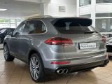 Porsche Cayenne bei Reisemobile.expert - Abbildung (4 / 15)