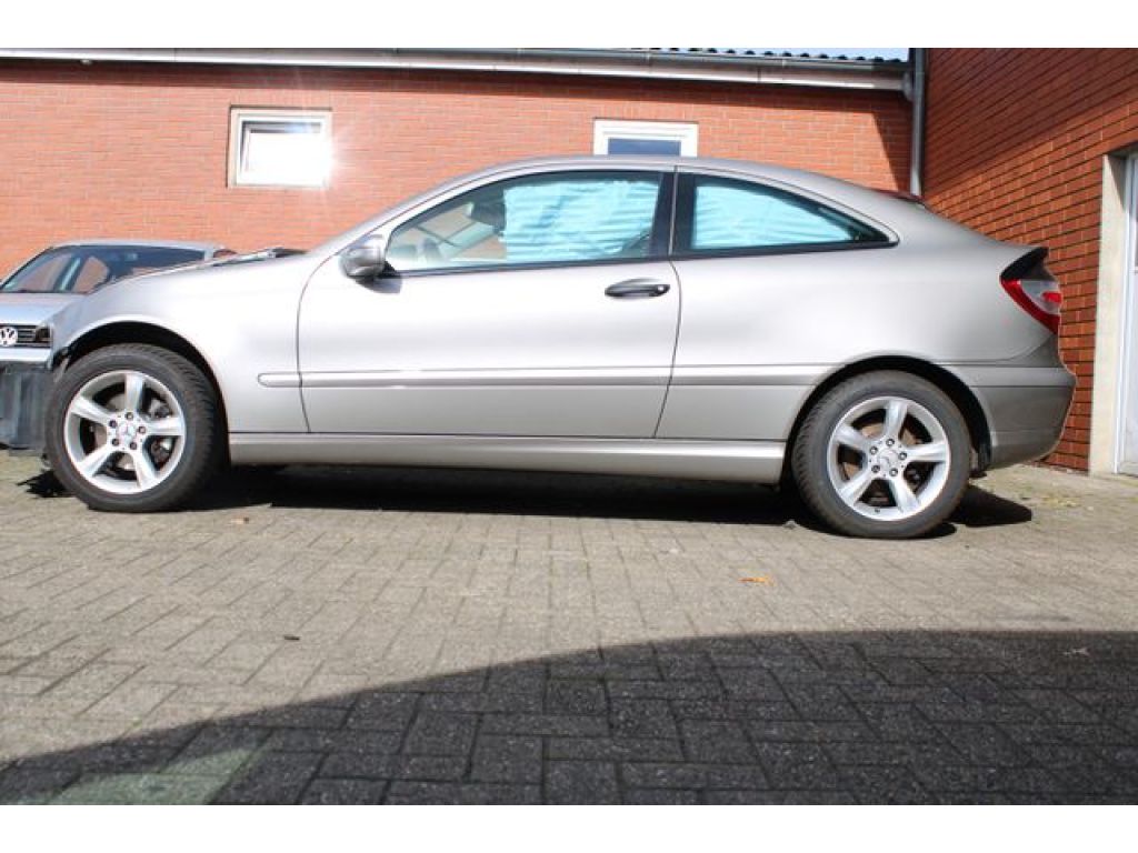 Mercedes-Benz C-Klasse bei Reisemobile.expert - Hauptabbildung Mercedes-Benz C-Klasse bei Reisemobile.expert - Hauptabbildung