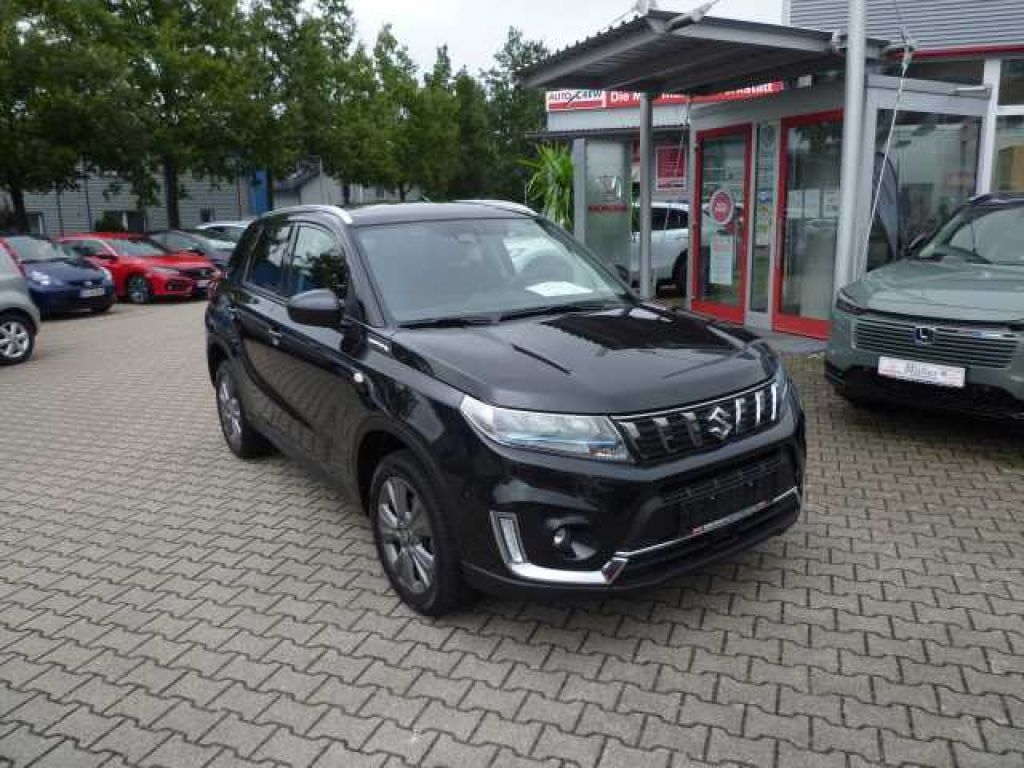 Suzuki Vitara bei Reisemobile.expert - Hauptabbildung Suzuki Vitara bei Reisemobile.expert - Hauptabbildung