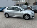 Skoda Fabia bei Reisemobile.expert - Abbildung (3 / 15)