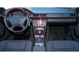 Mercedes-Benz E 300T 4-MATIC bei Reisemobile.expert - Abbildung (4 / 15)