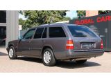 Mercedes-Benz E 300T 4-MATIC bei Reisemobile.expert - Abbildung (2 / 15)