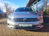 VW Passat bei Reisemobile.expert - Abbildung (2 / 14)