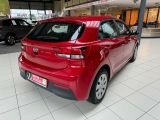 Kia Rio bei Reisemobile.expert - Abbildung (5 / 15)