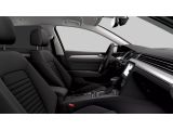 VW Passat bei Reisemobile.expert - Abbildung (3 / 14)