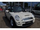 Mini Cooper S Cabrio bei Reisemobile.expert - Abbildung (2 / 10)