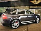 Porsche Cayenne bei Reisemobile.expert - Abbildung (8 / 15)