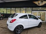 Opel Corsa bei Reisemobile.expert - Abbildung (12 / 15)