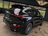 Porsche Cayenne bei Reisemobile.expert - Abbildung (8 / 15)