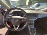 Opel Astra bei Reisemobile.expert - Abbildung (14 / 15)