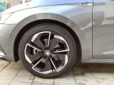 Skoda Octavia bei Reisemobile.expert - Abbildung (2 / 15)
