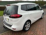 Opel Zafira bei Reisemobile.expert - Abbildung (4 / 14)