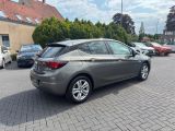 Opel Astra bei Reisemobile.expert - Abbildung (7 / 15)