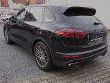 Porsche Cayenne bei Reisemobile.expert - Abbildung (11 / 15)