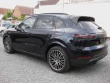 Porsche Cayenne bei Reisemobile.expert - Abbildung (14 / 15)
