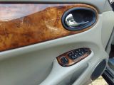 Jaguar XJ bei Reisemobile.expert - Abbildung (13 / 15)