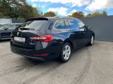 Skoda Superb bei Reisemobile.expert - Abbildung (6 / 8)