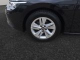 VW Golf VIII bei Reisemobile.expert - Abbildung (8 / 15)