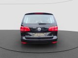 VW Touran bei Reisemobile.expert - Abbildung (8 / 15) VW Touran bei Reisemobile.expert - Abbildung (8 / 15)