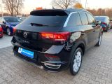 VW T-Roc bei Reisemobile.expert - Abbildung (5 / 15)