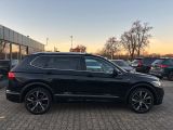 VW Tiguan Allspace bei Reisemobile.expert - Abbildung (8 / 15) VW Tiguan Allspace bei Reisemobile.expert - Abbildung (8 / 15)