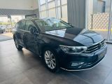 VW Passat bei Reisemobile.expert - Abbildung (3 / 14)