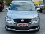 VW Touran bei Reisemobile.expert - Abbildung (2 / 15)