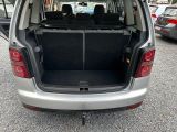 VW Touran bei Reisemobile.expert - Abbildung (12 / 15)