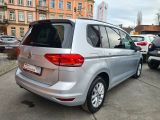 VW Touran bei Reisemobile.expert - Abbildung (5 / 15)