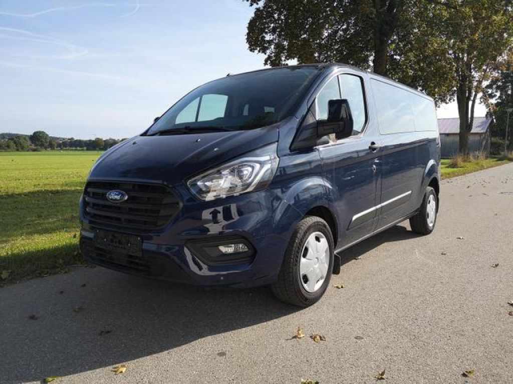 Ford Transit Custom bei Reisemobile.expert - Hauptabbildung