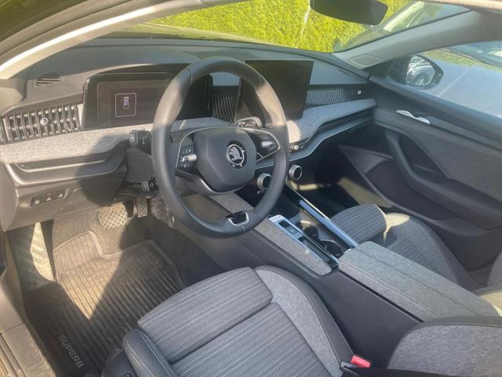 Skoda Superb bei Reisemobile.expert - Hauptabbildung Skoda Superb bei Reisemobile.expert - Hauptabbildung