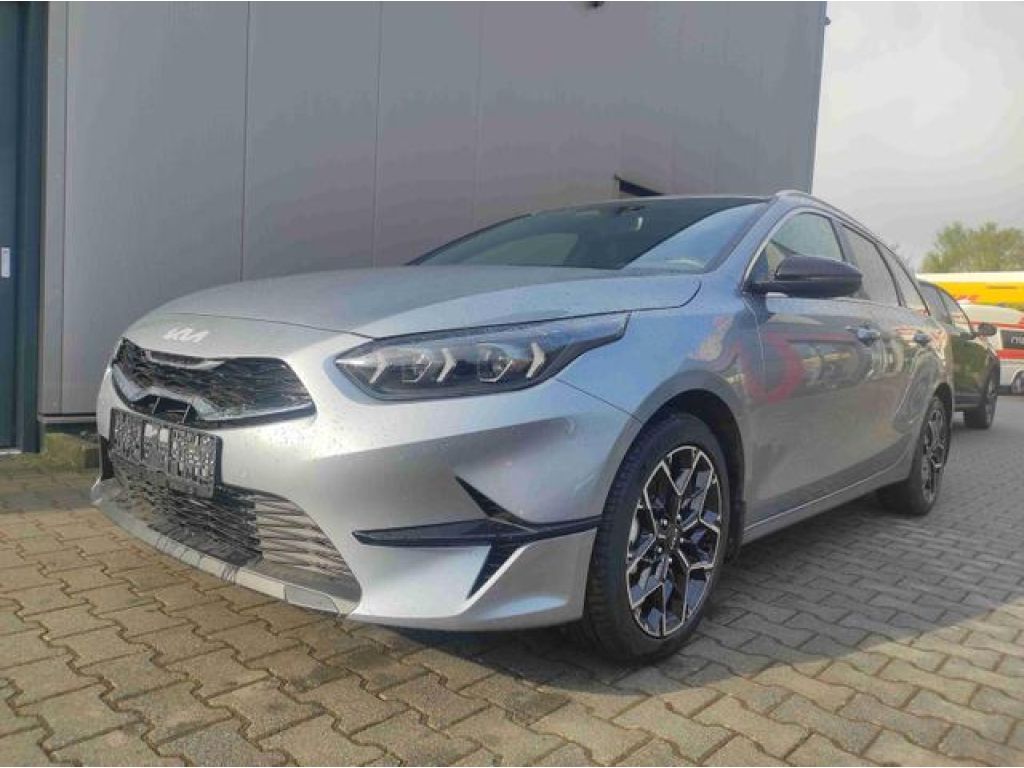Kia Ceed bei Reisemobile.expert - Hauptabbildung Kia Ceed bei Reisemobile.expert - Hauptabbildung