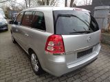 Opel Zafira bei Reisemobile.expert - Abbildung (4 / 14)