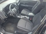 Mitsubishi Outlander bei Reisemobile.expert - Abbildung (9 / 15) Mitsubishi Outlander bei Reisemobile.expert - Abbildung (9 / 15)