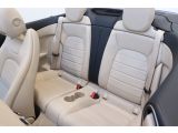 Mercedes-Benz C 250 Cabrio AMG bei Reisemobile.expert - Abbildung (7 / 10)