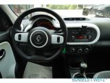 Renault Twingo bei Reisemobile.expert - Abbildung (8 / 14)