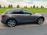 Infiniti FX bei Reisemobile.expert - Abbildung (4 / 5)