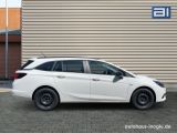 Opel Astra bei Reisemobile.expert - Abbildung (9 / 15)
