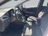Opel Astra bei Reisemobile.expert - Abbildung (11 / 15)