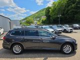 VW Passat bei Reisemobile.expert - Abbildung (4 / 15)