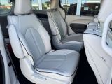 Chrysler Pacifica bei Reisemobile.expert - Abbildung (14 / 15)