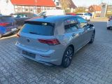 VW Golf bei Reisemobile.expert - Abbildung (8 / 14)