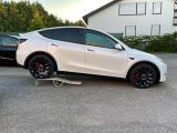 Tesla Model Y bei Reisemobile.expert - Abbildung (6 / 15)